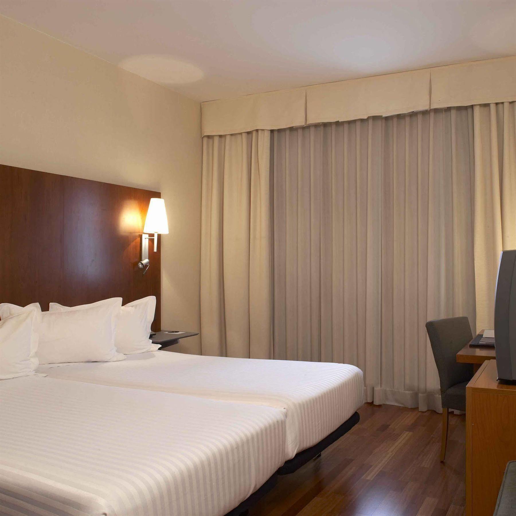 Ac Hotel Alcala De Henares By Marriott Dış mekan fotoğraf